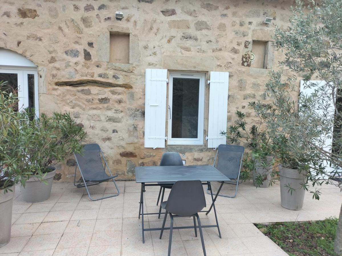Ombre Bleue Du Figuier, Ailhon Hotel Exterior foto